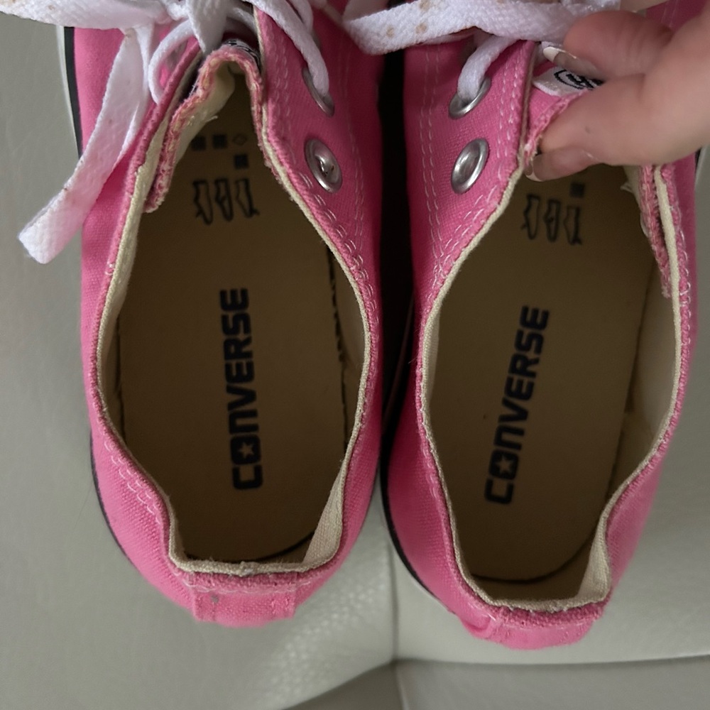 Converse Women's Sneakers in Pink and White - Picture 4 of 6